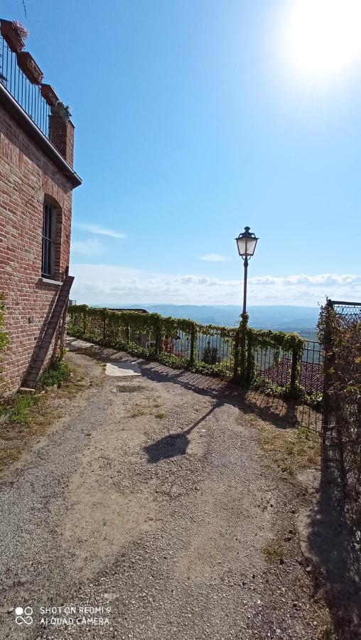 Il Cortiletto Apartamento Verduno Exterior foto
