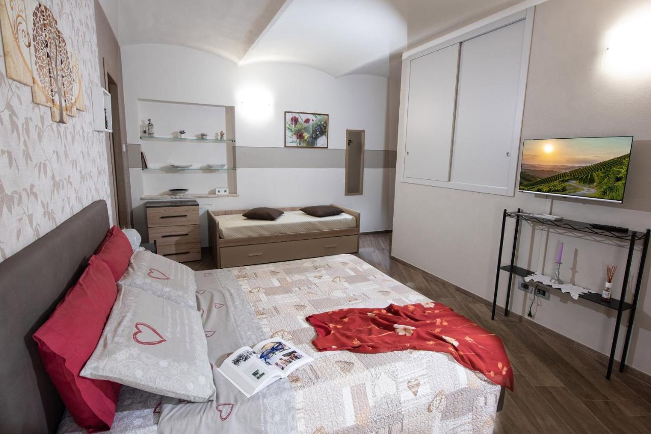Il Cortiletto Apartamento Verduno Exterior foto